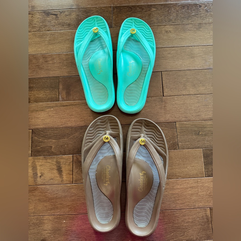 Cheeks Health Sandals Brown & light green blue Size 11 lot of 2